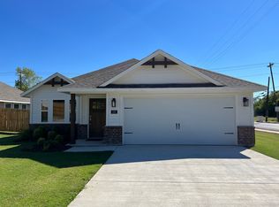 100 Thode St, Whitesboro, TX 76273