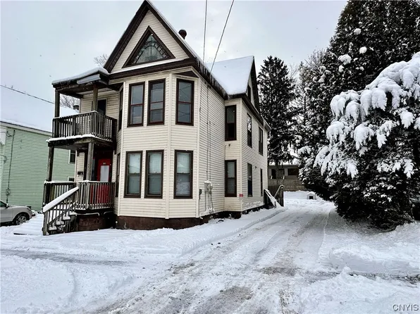 911 Brayton Park Pl, Utica, NY 13502