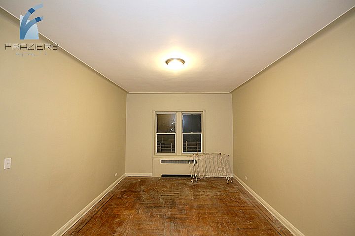 2nd image of 1911 Dorchester Rd APT 6G