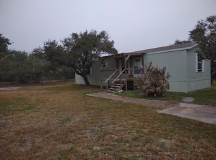 1522 16th St #3, Rockport, TX 78382