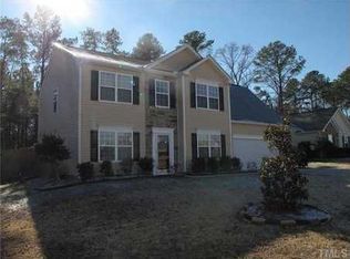 328 Holly Briar Dr, Fuquay Varina, NC 27526