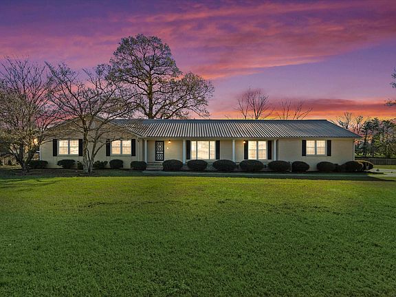 2nd image of 16088 Lucas Ferry Rd