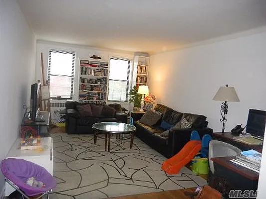 Sold by Exit Kingdom Realty | media 31