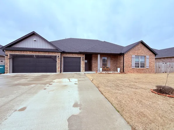 510 Piper Ln, Centerton, AR 72719