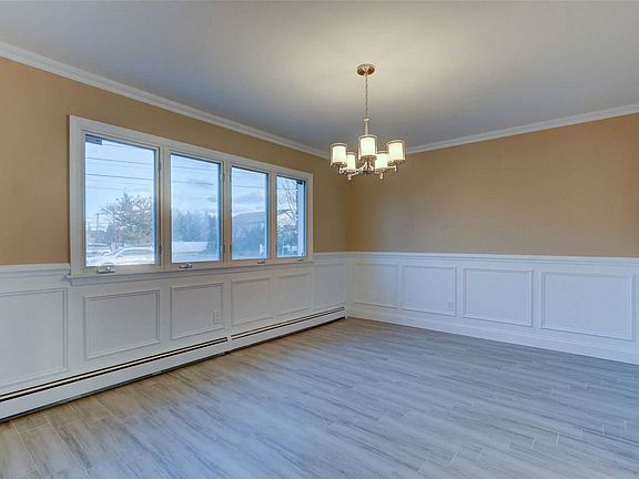 3rd image of 28 Ensign Dr