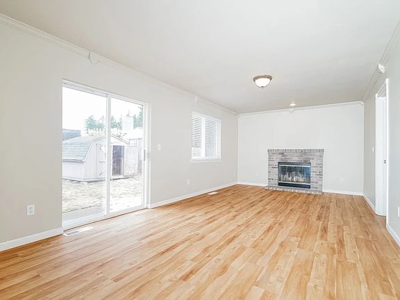 5th image of 17015 113th Avenue Ct E #1