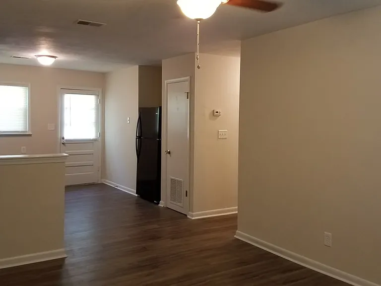 120 Orange Ave — Photo 3