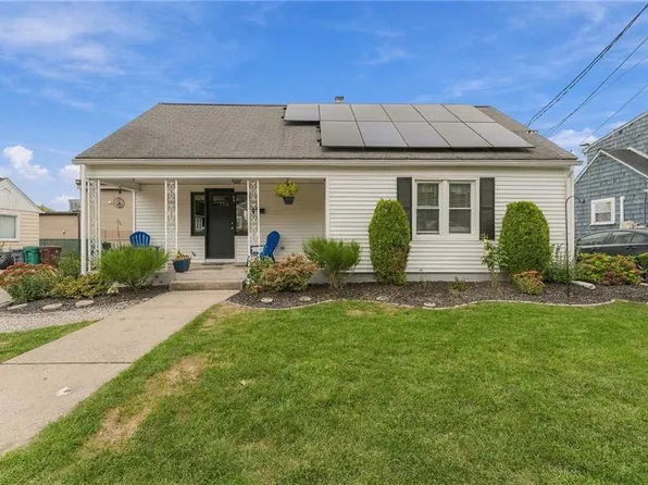 65 Carriere Ave, Woonsocket, RI 02895