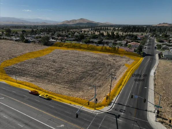E E Morton Avenue NW, Porterville, CA 93257
