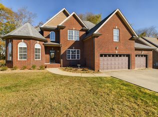 1001 Nealcrest Cir, Spring Hill, TN 37174