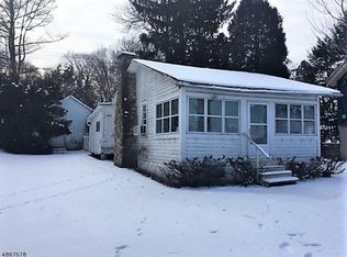 13 King Rd, Landing, NJ 07850