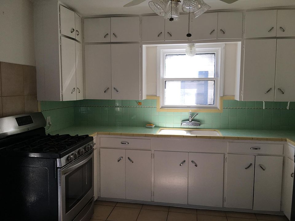 1st image of 2110 Wilson APT 2