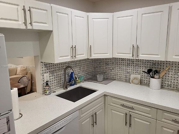 5th image of 7705 Camino Real #113