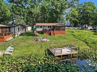 31955 Huckleberry Ln, Dowagiac, MI 49047