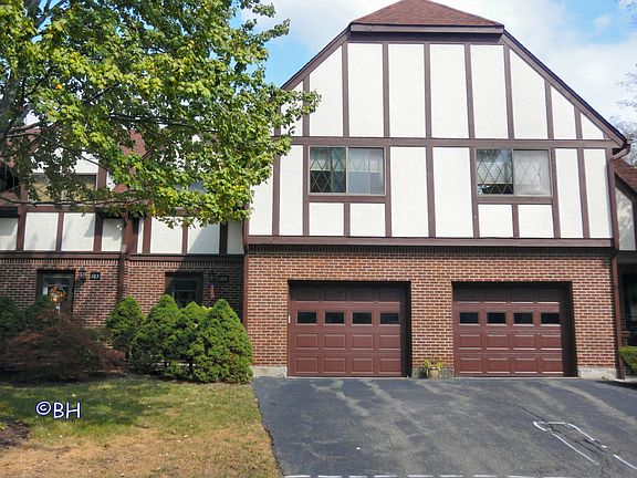 River Vale Townhome