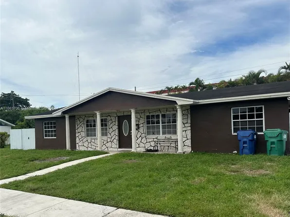 20570 NW 1st Ct, Miami Gardens, FL 33169