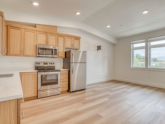 2nd image of 3722 NW Port Ave #203