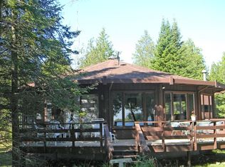 8570 E Bues Point Rd, Baileys Harbor, WI 54202