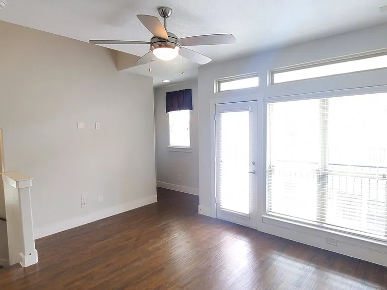 2nd living room/flex/office space on 3rd floor next to master bedroom