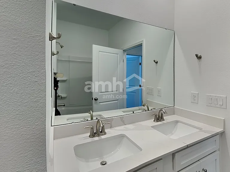 16438 Cheyanne Ct — Photo 13