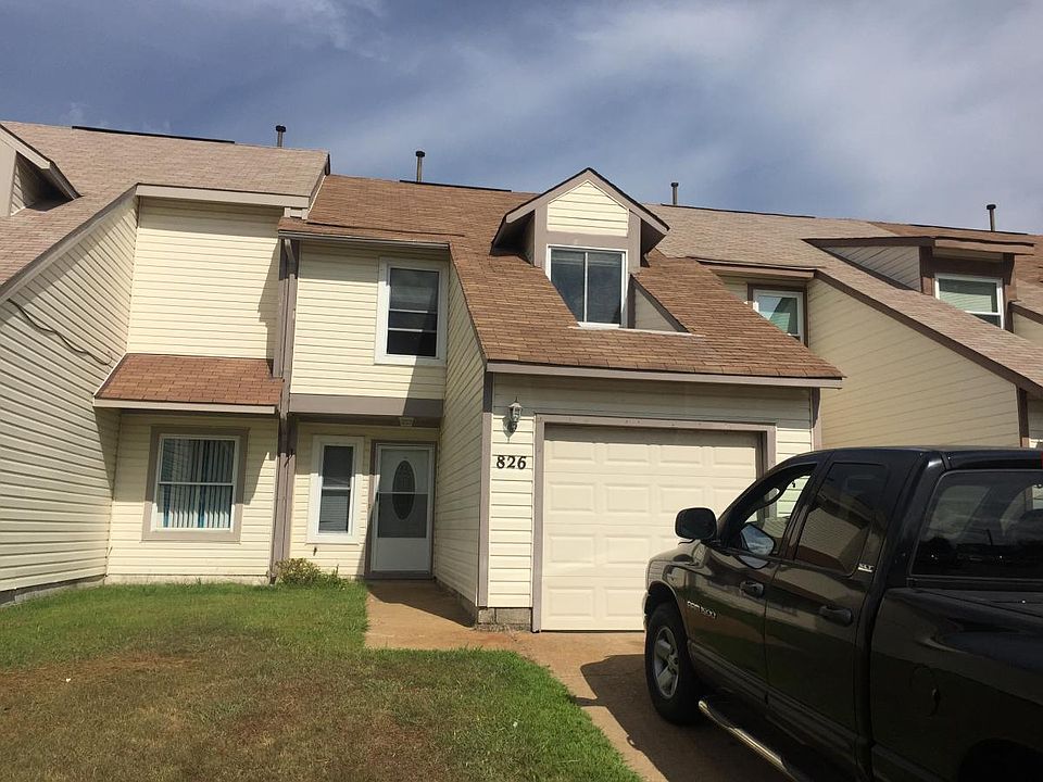Front Yard/Garage