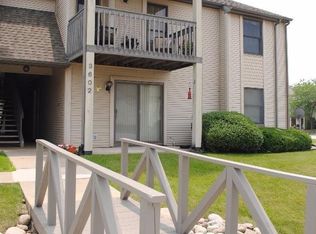 3602 Timberbridge Dr APT E, Valparaiso, IN 46383
