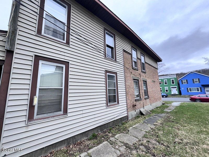 5th image of 579 6th Avenue