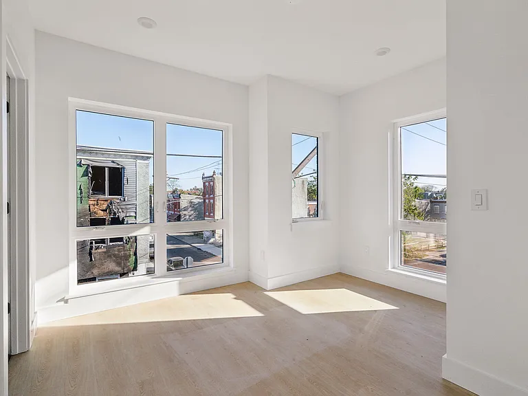 2402 W Montgomery Ave #4 — Photo 7