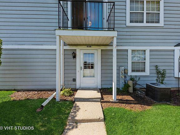 3rd image of 438 N Lake Shore Dr #438