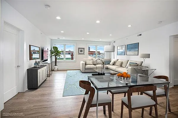 Sold by Keller Williams City Life Realty | media 6