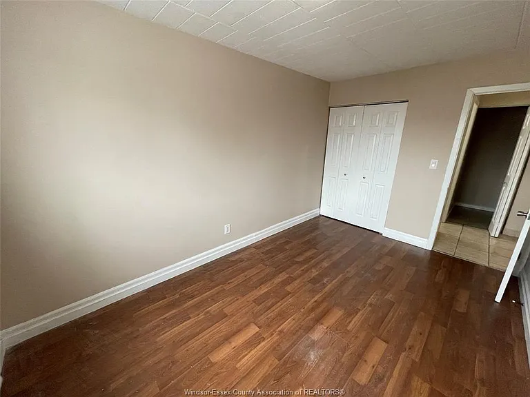928 Howard Ave #7 — Photo 10