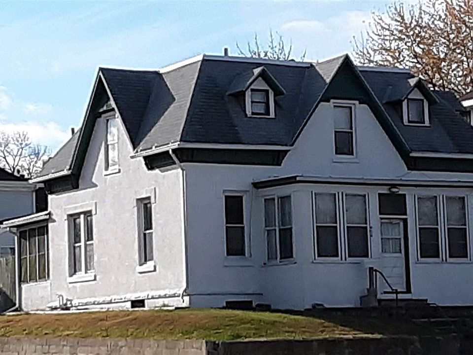 1st image of 424 S Broadway St