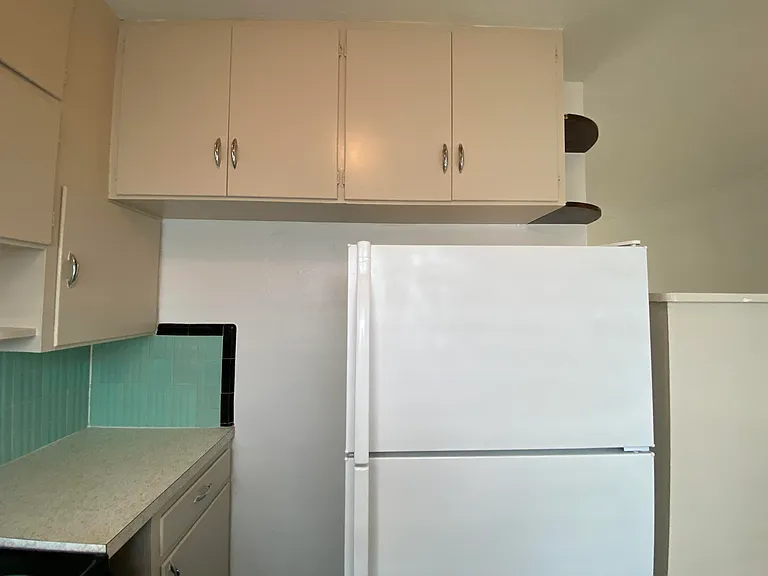 1020 NE 3rd St #1020 — Photo 11