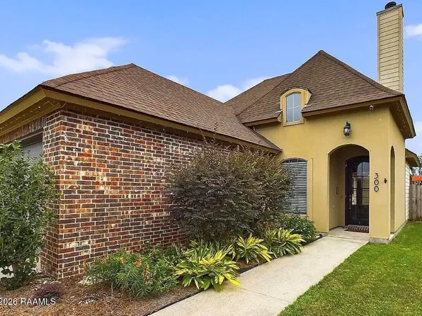 300 Highland View Dr, Youngsville, LA 70592