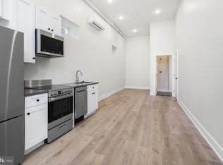 223 S 45th St #1F, Philadelphia, PA 19104