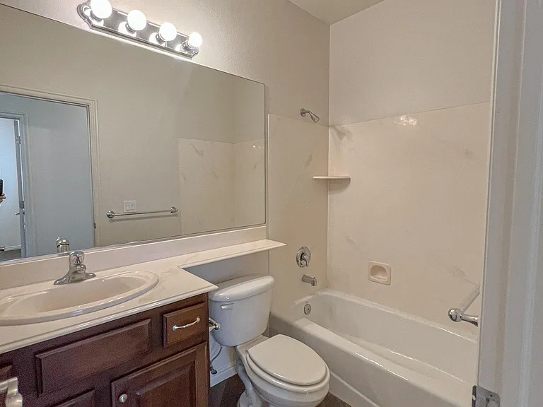 1775 N Overland Trails Dr — Photo 10