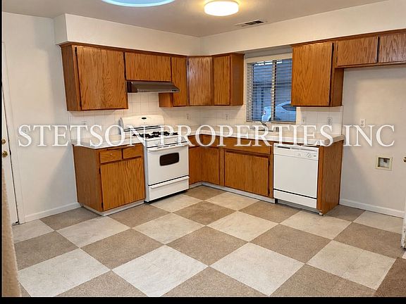 2nd image of 960 N Indiana St APT B