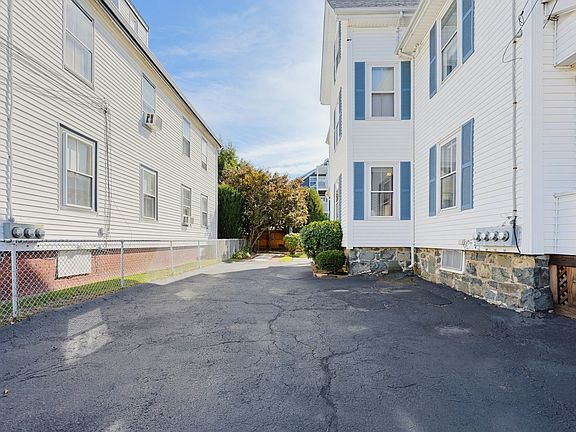 2nd image of 16 Kearney St