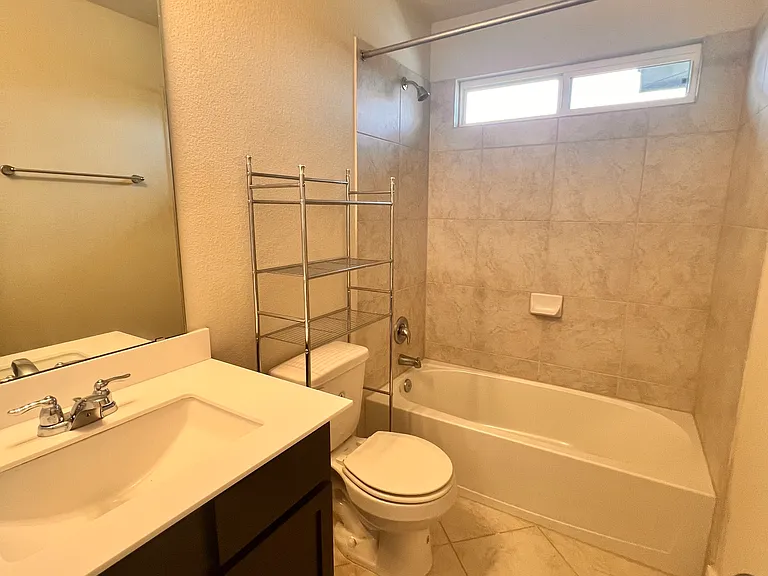 100 Clearlake Dr — Photo 13