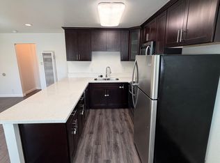 278 E Washington Blvd #11A, Pasadena, CA 91104