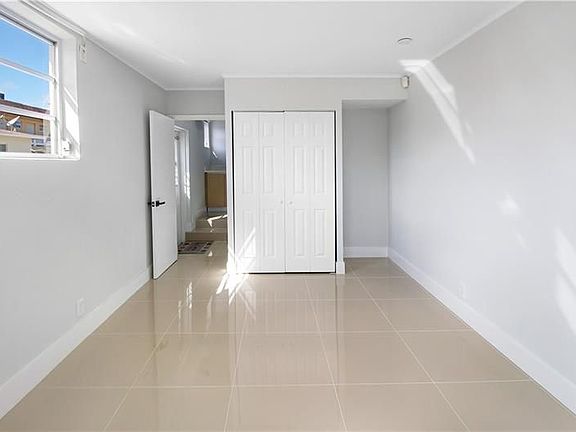 3rd image of 2463 Lincoln St #1B