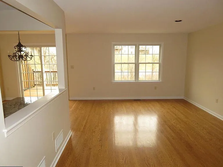 5215 Winthrop Ave — Photo 4