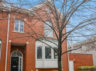1209 W Fletcher St, Chicago, IL 60657