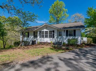 451 Hillside Dr, Warne, NC 28909