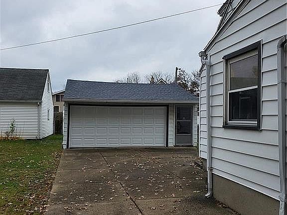 3rd image of 3550 Salisbury Ave