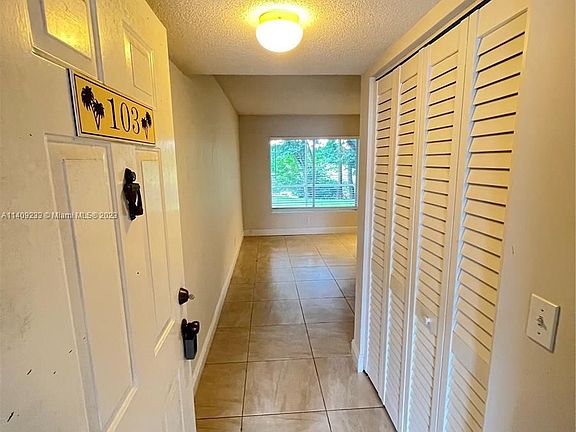2nd image of 815 W Boynton Beach Blvd APT 4103