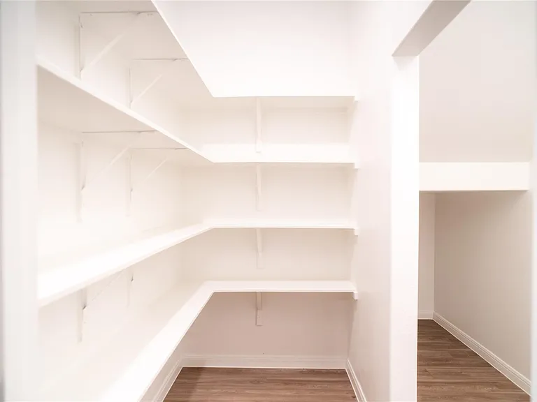 8214 Star Terrace Dr — Photo 26