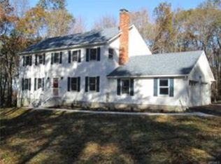 21 Wagner Dr, Rock Tavern, NY 12575