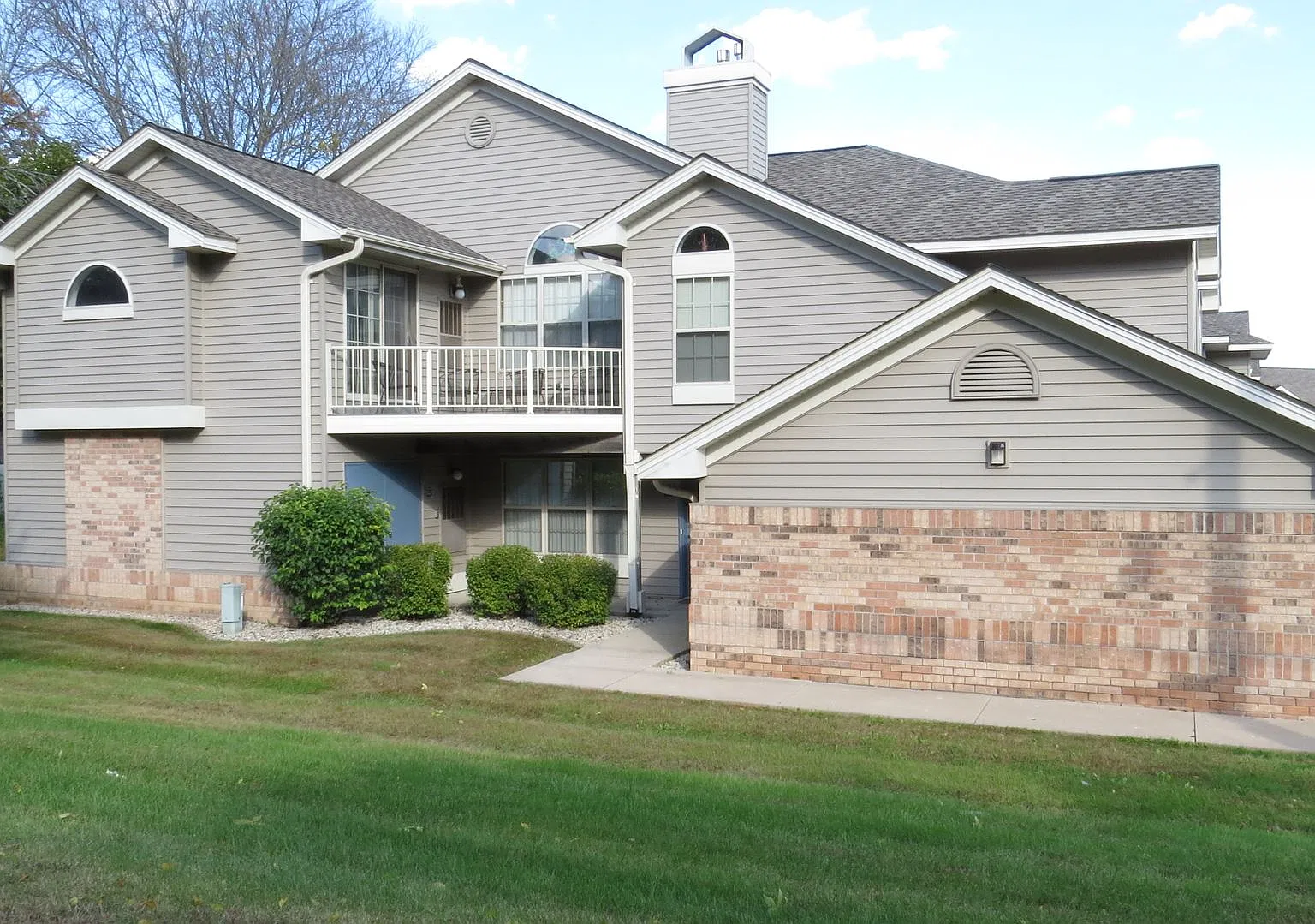 The Woods Apartments — Photo 3
