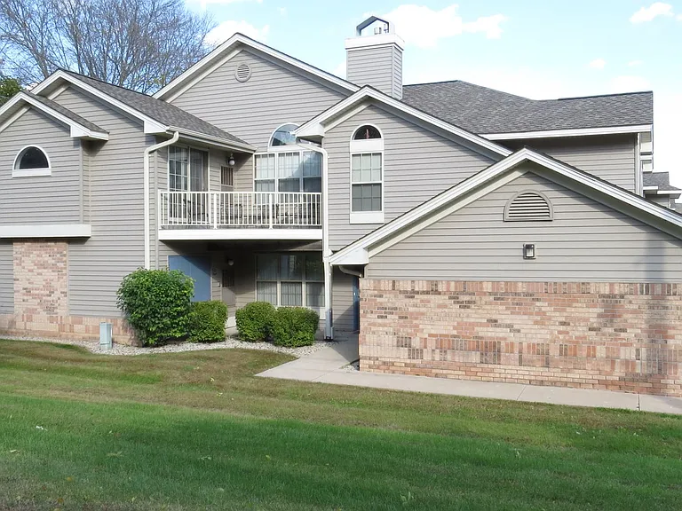 N80W15039 Appleton Ave — Photo 3